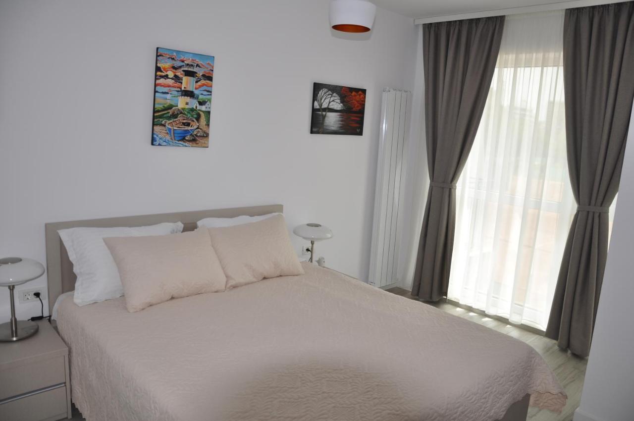 Simo Velier Residence Mamaia Exteriör bild